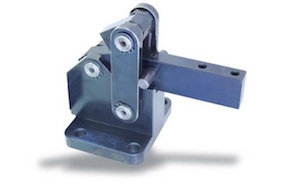 P60 Heavy pneumatic toggle clamp with horizontal cylinder attachment