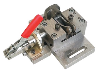 M60 Push-pull type toggle clamp with angle base application